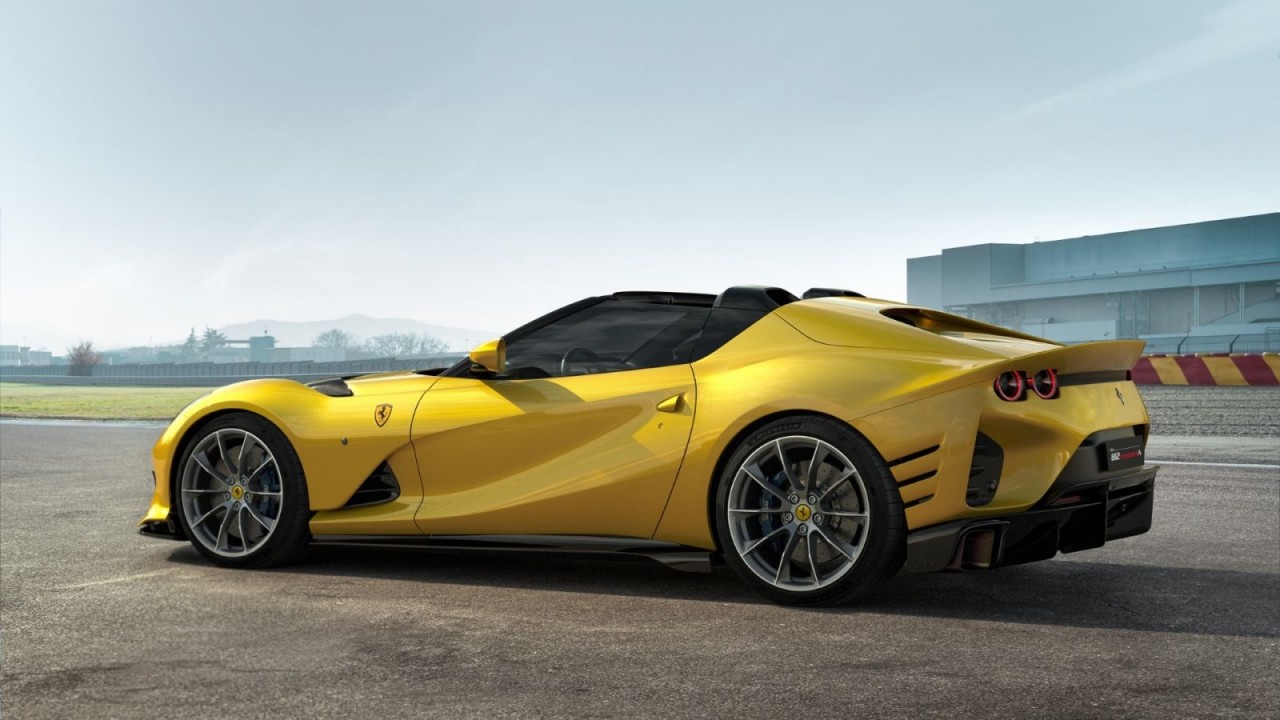 Ferrari ra mặt 'bộ đôi' siêu xe hiệu năng cao công suất 830 mã lực