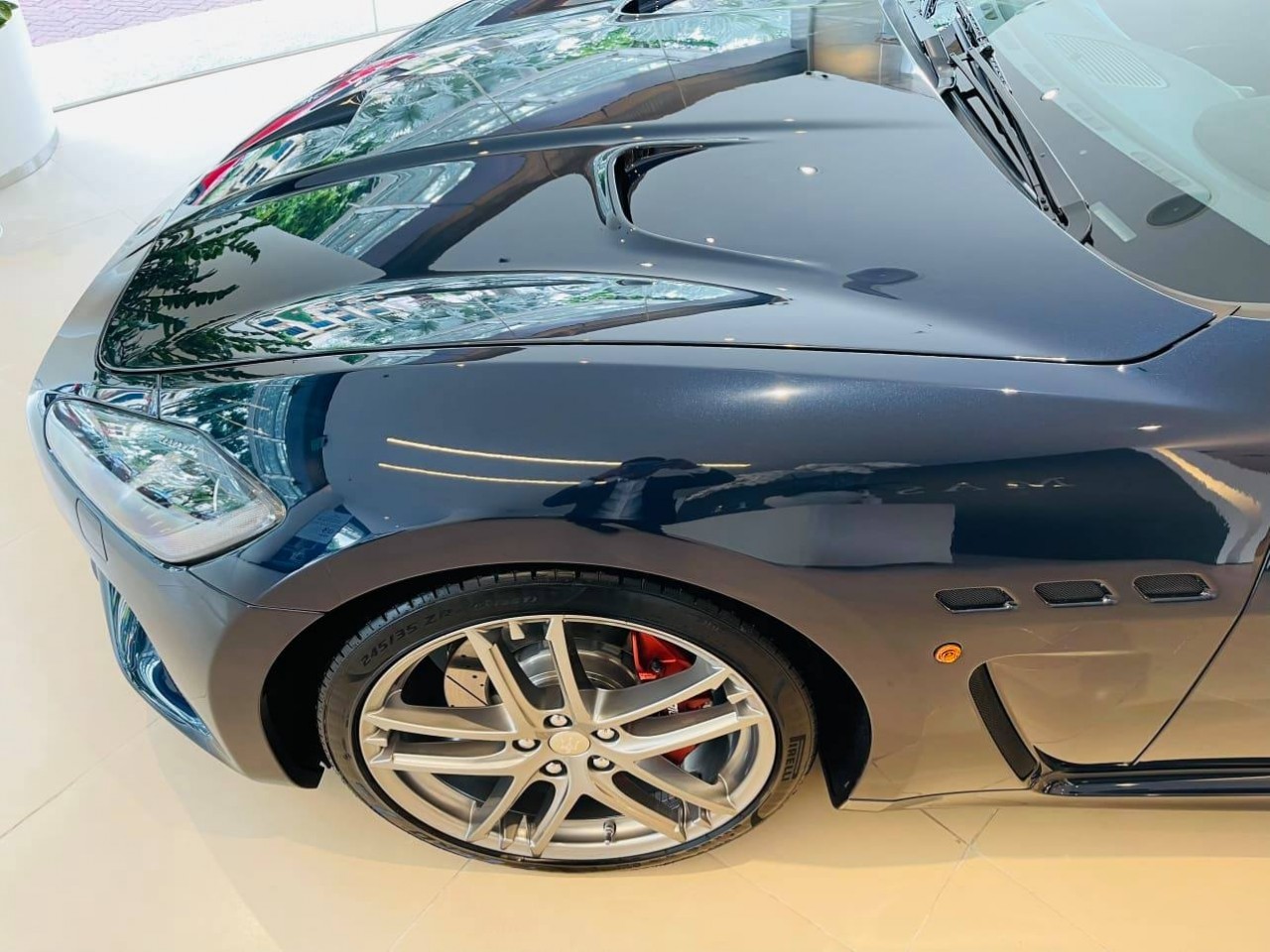 Cận cảnh Maserati GranTurismo Sport tại Việt Nam với giá 13,8 tỷ đồng Cận cảnh Maserati GranTurismo Sport tại Việt Nam với giá 13,8 tỷ đồng