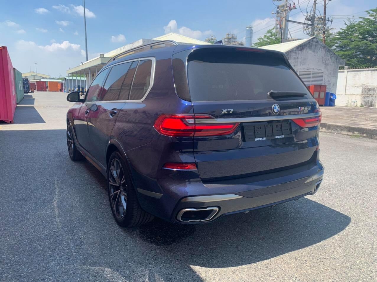 BMW X7 M50i có mặt tại Việt Nam với giá trên 10 tỷ đồng