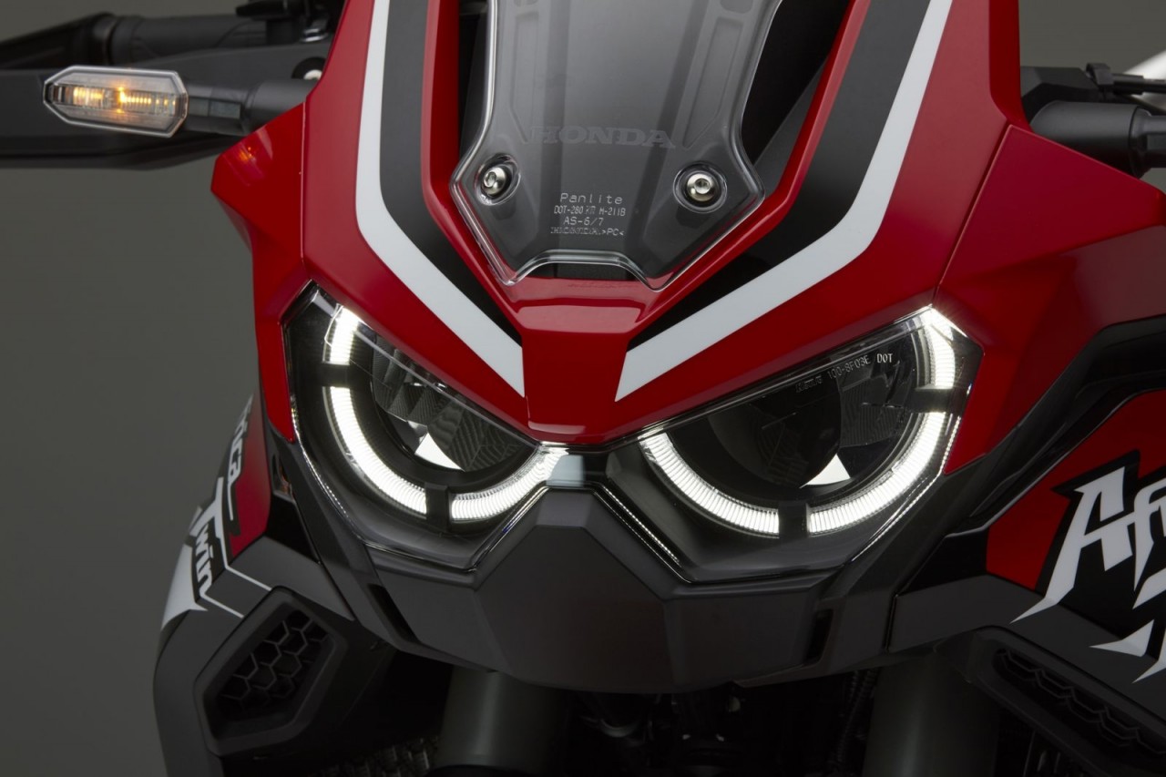 Honda Việt Nam ra mắt Africa Twin 2021, giá 589 triệu đồng Honda Việt Nam ra mắt Africa Twin 2021, giá 589 triệu đồng