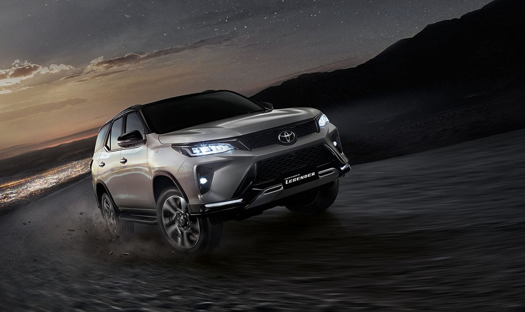 Toyota Fortuner thế hệ mới sẽ sử dụng động cơ Hybrid Toyota Fortuner thế hệ mới sẽ sử dụng động cơ Hybrid