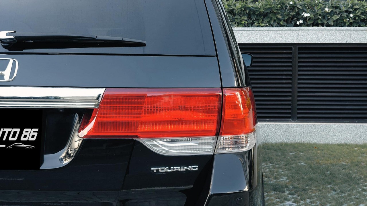 Honda Odyssey Touring 14 năm tuổi có giá chưa tới 600 triệu đồng Honda Odyssey Touring 14 năm tuổi có giá chưa tới 600 triệu đồng