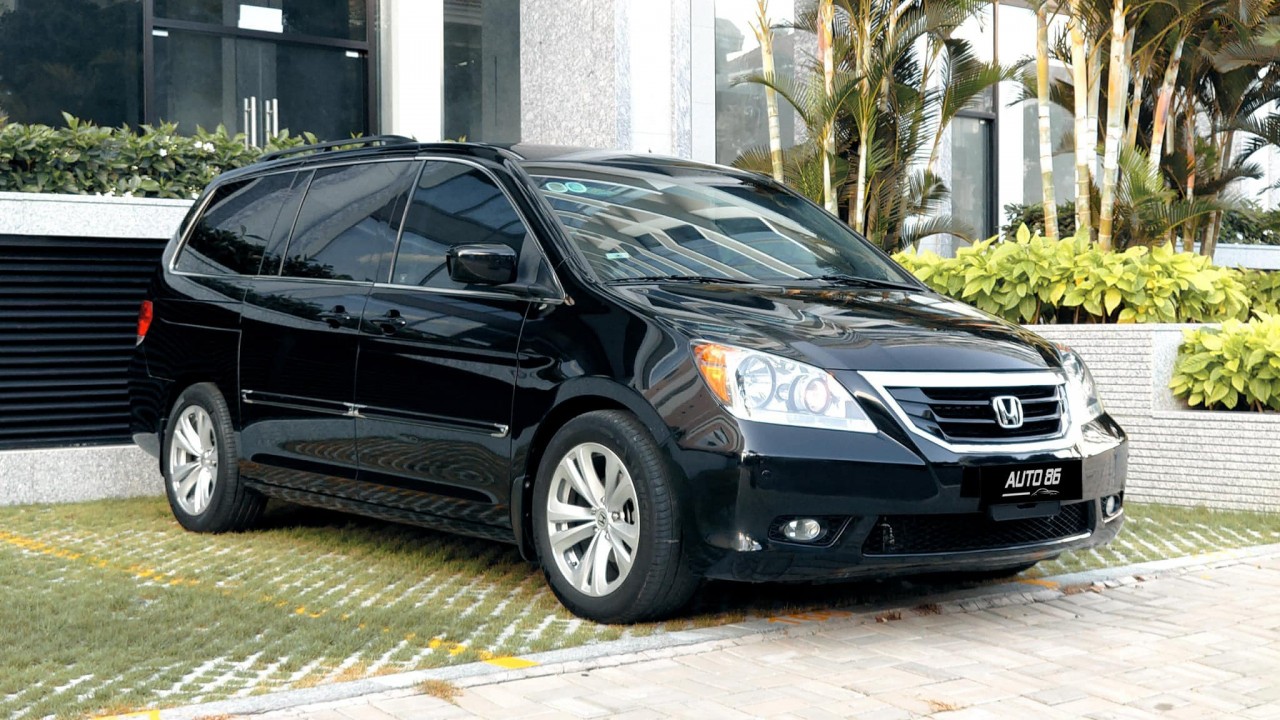 Honda Odyssey Touring 14 năm tuổi có giá chưa tới 600 triệu đồng Honda Odyssey Touring 14 năm tuổi có giá chưa tới 600 triệu đồng