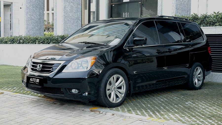 Honda Odyssey Touring 14 năm tuổi có giá chưa tới 600 triệu đồng Honda Odyssey Touring 14 năm tuổi có giá chưa tới 600 triệu đồng