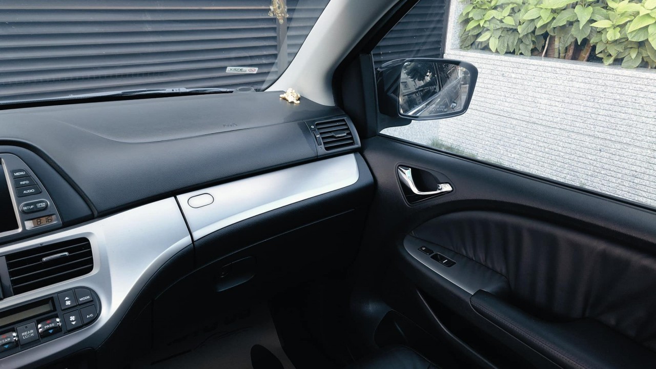 Honda Odyssey Touring 14 năm tuổi có giá chưa tới 600 triệu đồng Honda Odyssey Touring 14 năm tuổi có giá chưa tới 600 triệu đồng