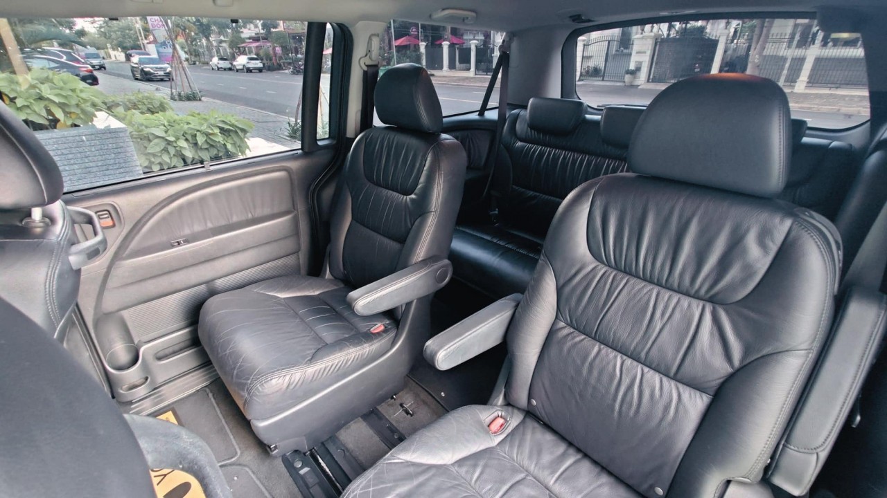Honda Odyssey Touring 14 năm tuổi có giá chưa tới 600 triệu đồng Honda Odyssey Touring 14 năm tuổi có giá chưa tới 600 triệu đồng