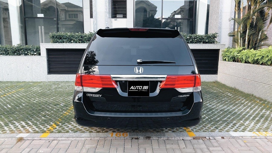 Honda Odyssey Touring 14 năm tuổi có giá chưa tới 600 triệu đồng Honda Odyssey Touring 14 năm tuổi có giá chưa tới 600 triệu đồng