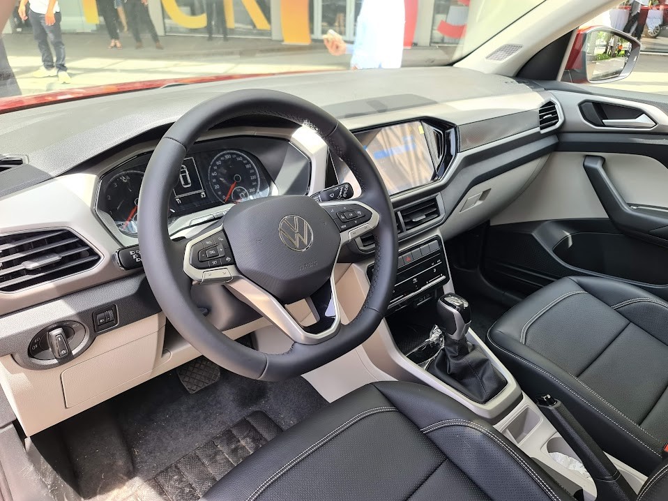 Cận cảnh Volkswagen T-Cross vừa ra mắt tại Việt Nam Cận cảnh Volkswagen T-Cross vừa ra mắt tại Việt Nam