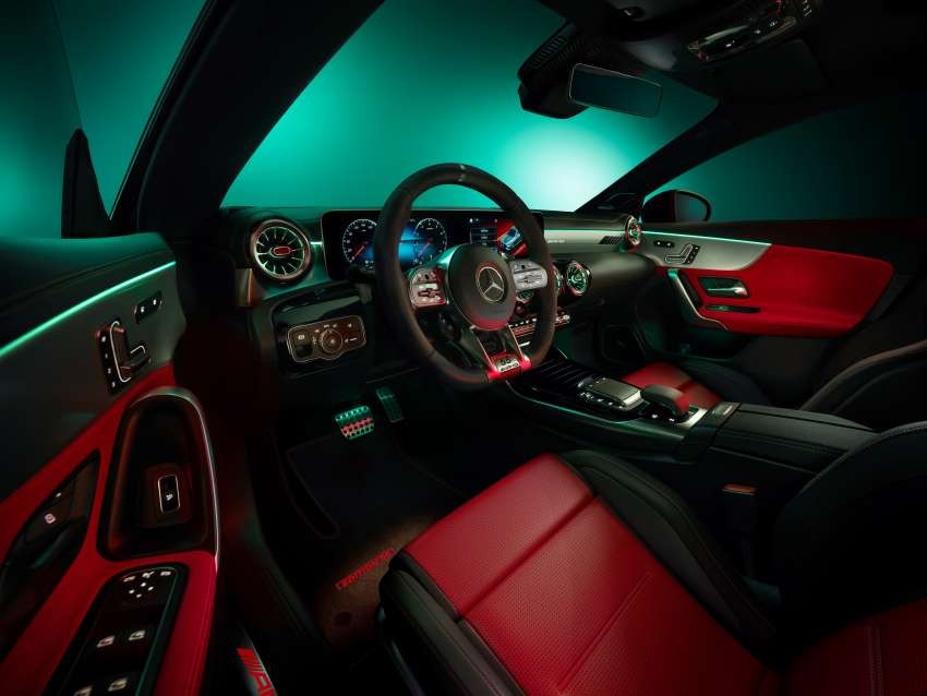 Mercedes-AMG giới thiệu bộ đôi A45 và CLA45 Edition 55 phiên bản giới hạn Mercedes-AMG giới thiệu bộ đôi A45 và CLA45 Edition 55 phiên bản giới hạn
