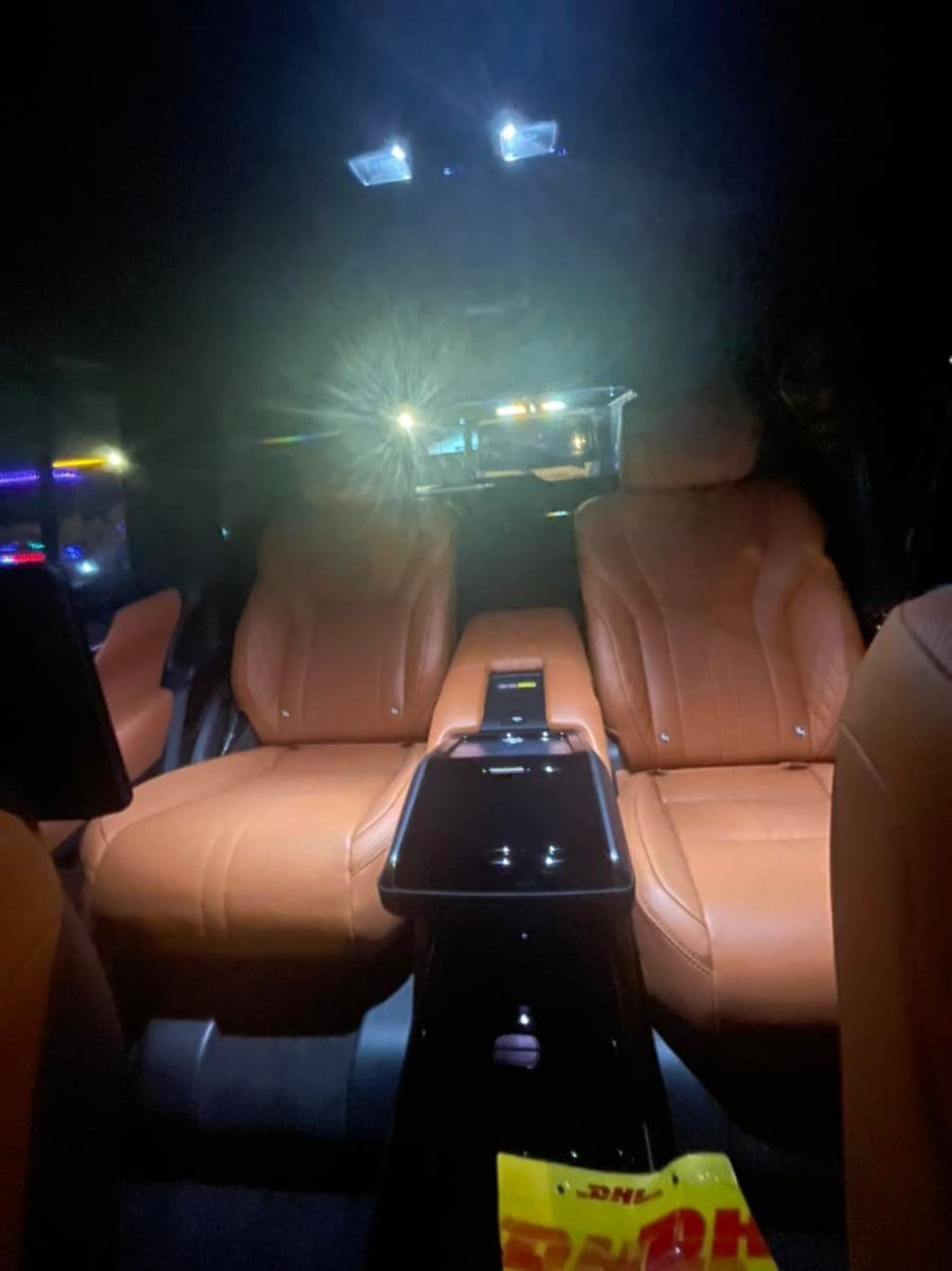 Cặp đôi Lexus LX600 Ultra Luxury cập bến Việt Nam Cặp đôi Lexus LX600 Ultra Luxury cập bến Việt Nam