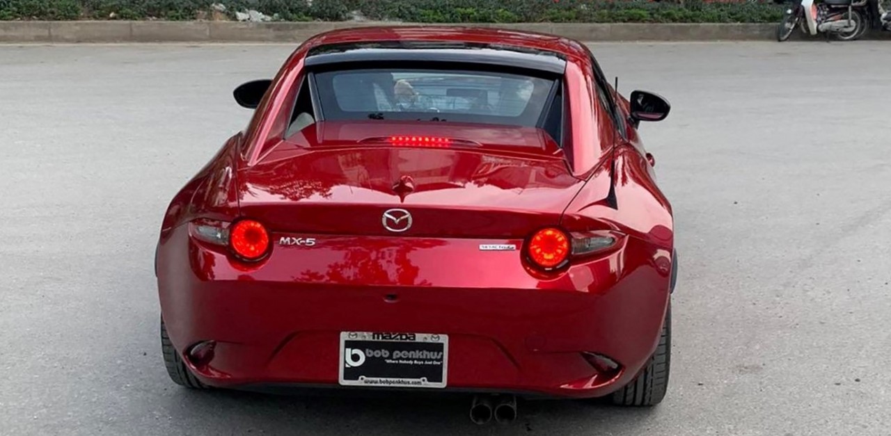 Xe thể thao Mazda MX-5 RF 2022 đầu tiên về Việt Nam Xe thể thao Mazda MX-5 RF 2022 đầu tiên về Việt Nam