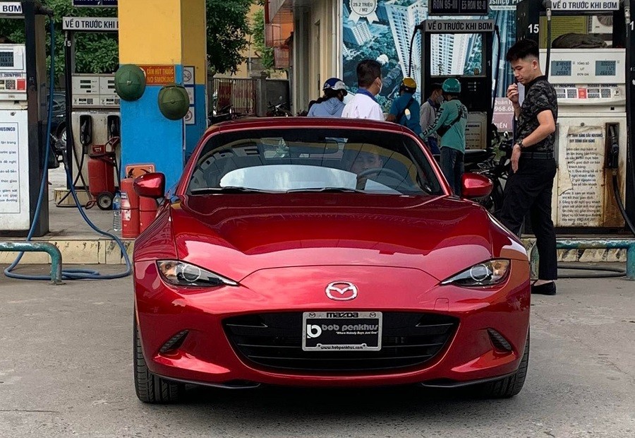 Xe thể thao Mazda MX-5 RF 2022 đầu tiên về Việt Nam Xe thể thao Mazda MX-5 RF 2022 đầu tiên về Việt Nam