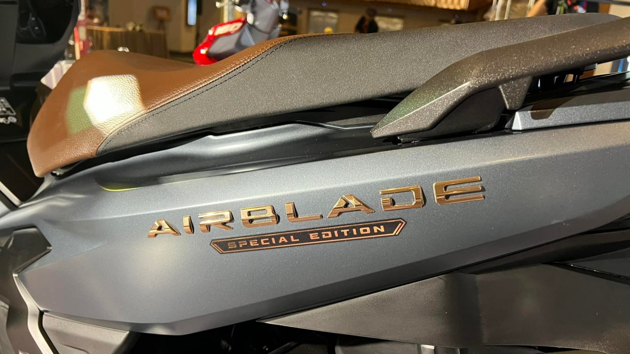 Honda Air Blade 160 ra mắt, giá 57,2 triệu đồng Honda Air Blade 160 ra mắt, giá 57,2 triệu đồng