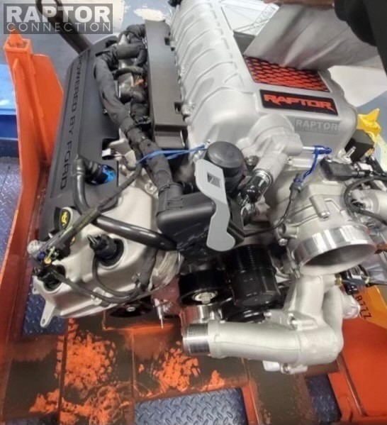 Ford F-150 Raptor R 2023 sẽ được trang bị động cơ V8 Ford F-150 Raptor R 2023 sẽ được trang bị động cơ V8
