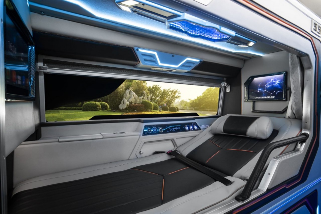 Thaco lắp ráp xe bus cao cấp Mercedes-Benz Thaco lắp ráp xe bus cao cấp Mercedes-Benz