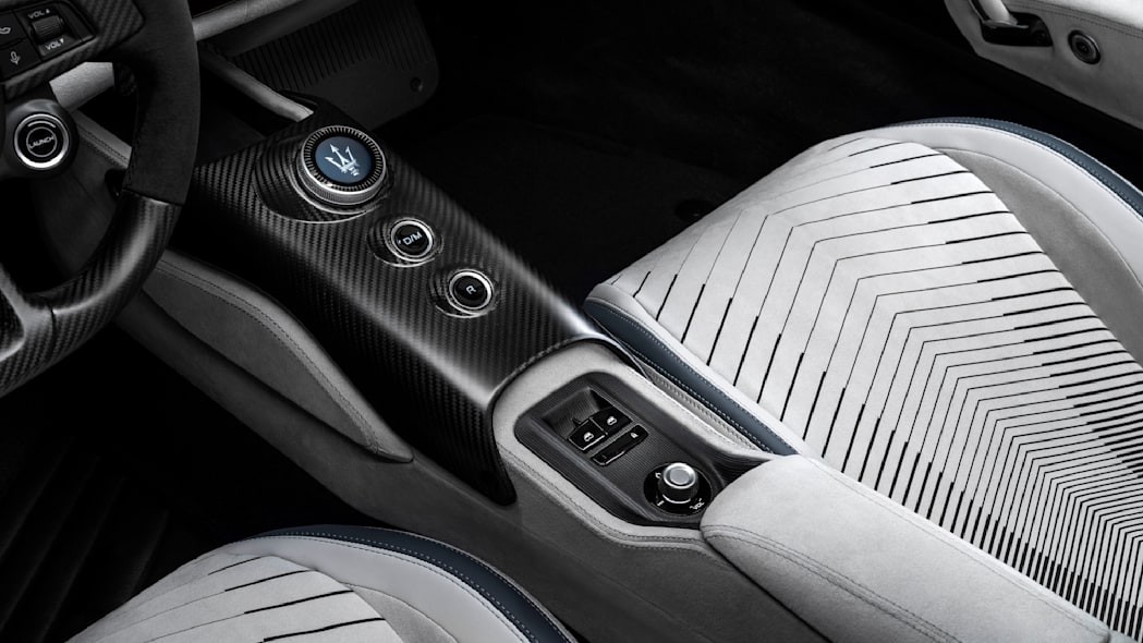 Maserati giới thiệu MC20 phiên bản mui trần, công suất 621 mã lực
