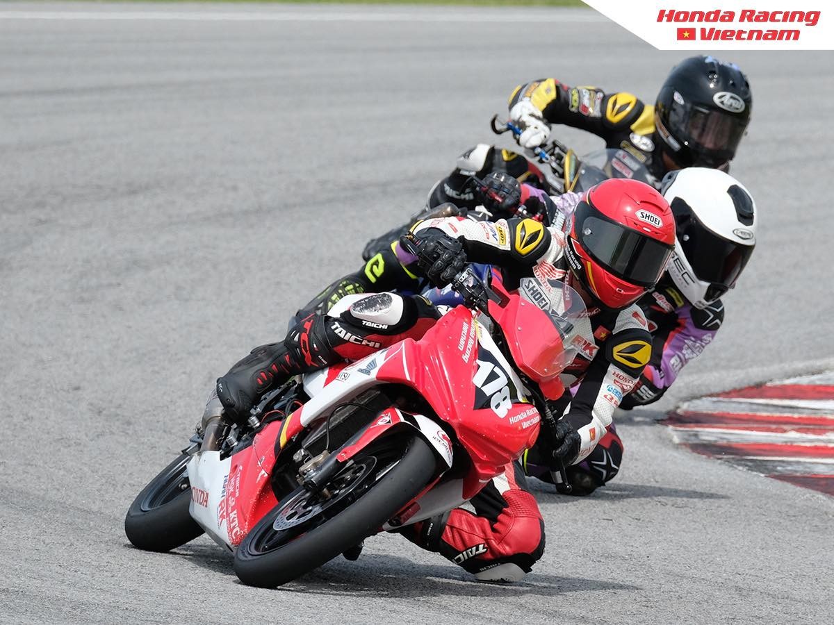 Ba tay đua Việt Nam tham tham gia Giải đua Mô tô Châu Á (ARRC) 2022 tại Malaysia