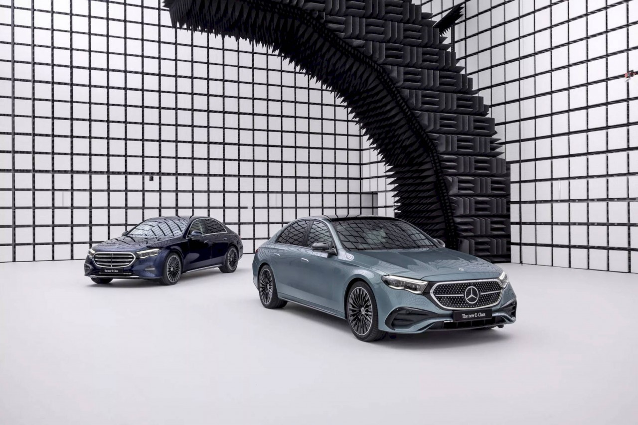 Cận cảnh Mercedes-Benz E-Class 2024 thế hệ mới ra mắt Cận cảnh Mercedes-Benz E-Class 2024 thế hệ mới ra mắt