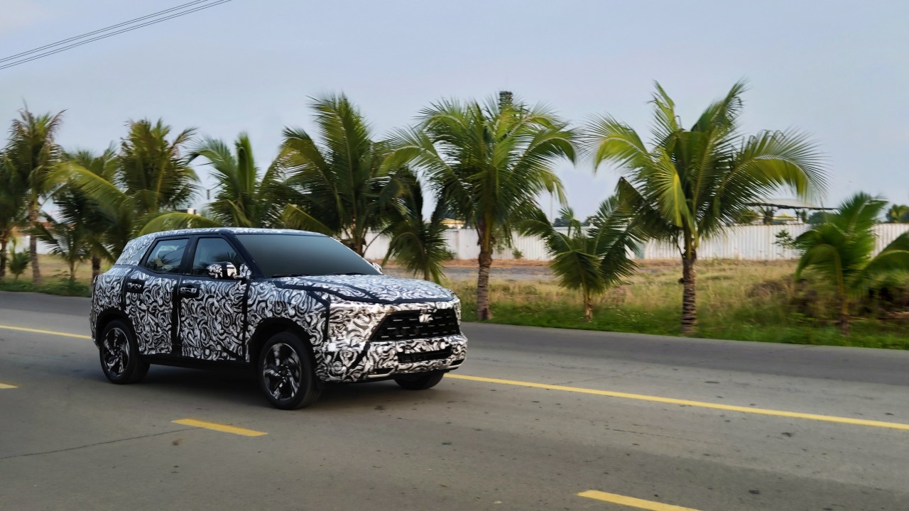 Bắt gặp Mitsubishi XFC chạy thử ở Việt Nam, ngày ra mắt không còn xa Bắt gặp Mitsubishi XFC chạy thử ở Việt Nam, ngày ra mắt không còn xa