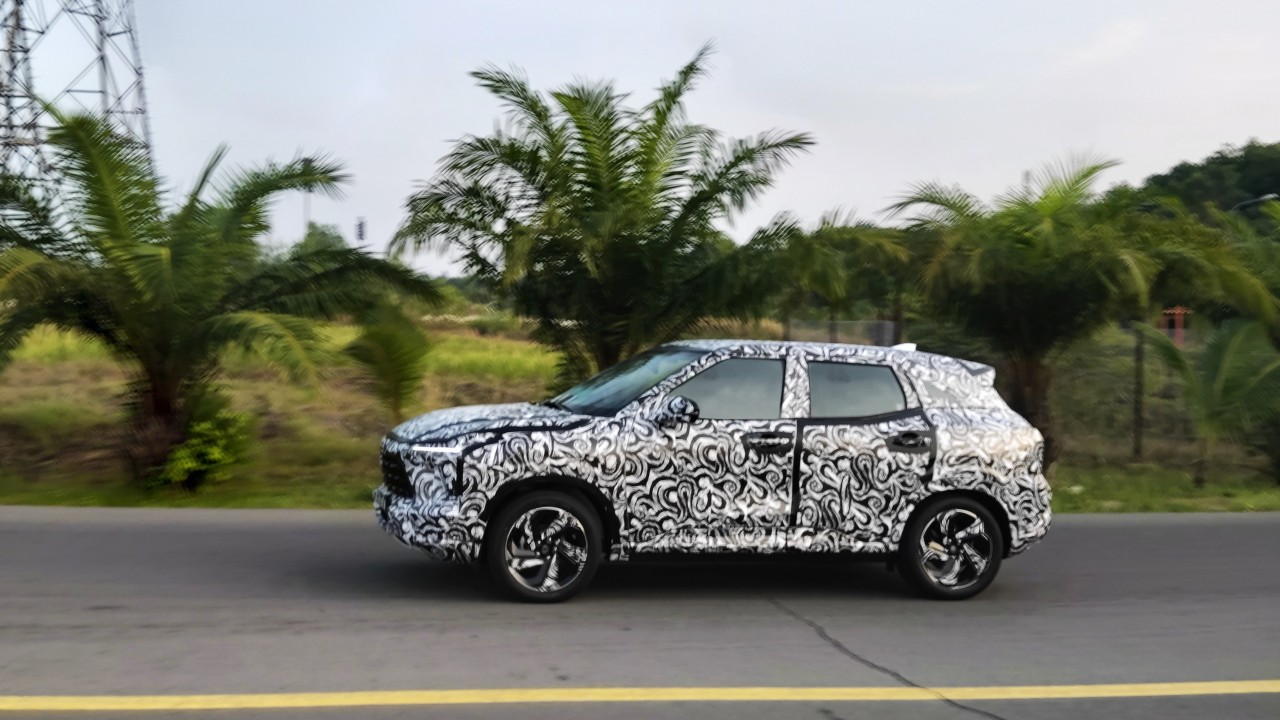 Bắt gặp Mitsubishi XFC chạy thử ở Việt Nam, ngày ra mắt không còn xa Bắt gặp Mitsubishi XFC chạy thử ở Việt Nam, ngày ra mắt không còn xa