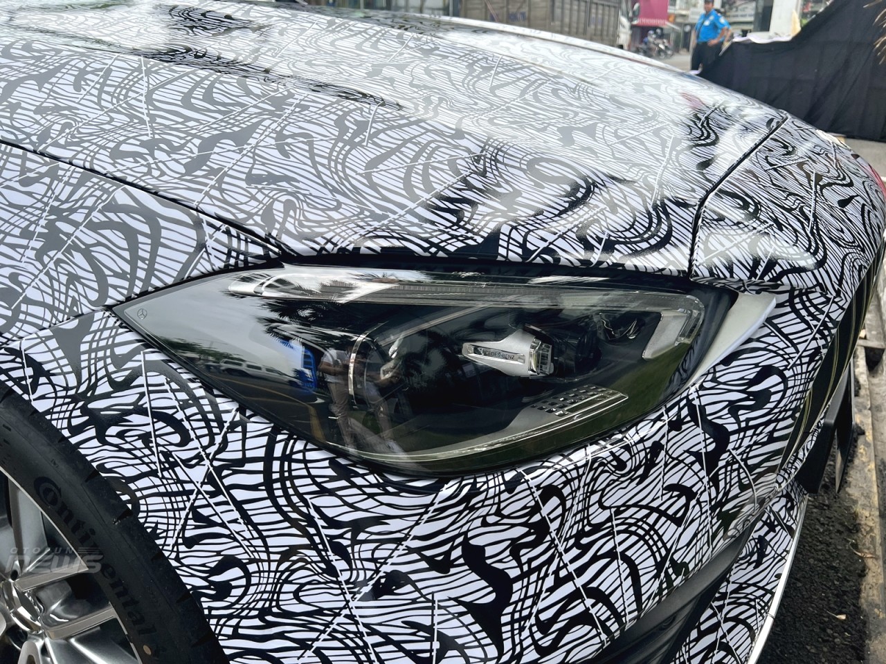 Cận cảnh xe hiệu năng cao Mercedes AMG C43 4Matic đầu tiên lắp ráp tại Việt Nam