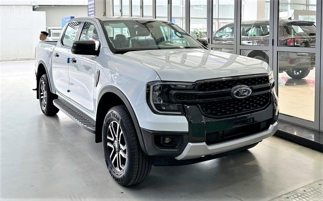 Ford Ranger Sport về đại lý, giá từ 864 triệu đồng Ford Ranger Sport về đại lý, giá từ 864 triệu đồng