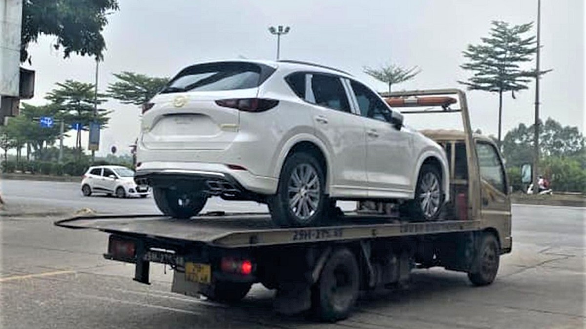 Mazda CX-5 2023 xuất hiện tại Việt Nam, ngày ra mắt không còn xa
