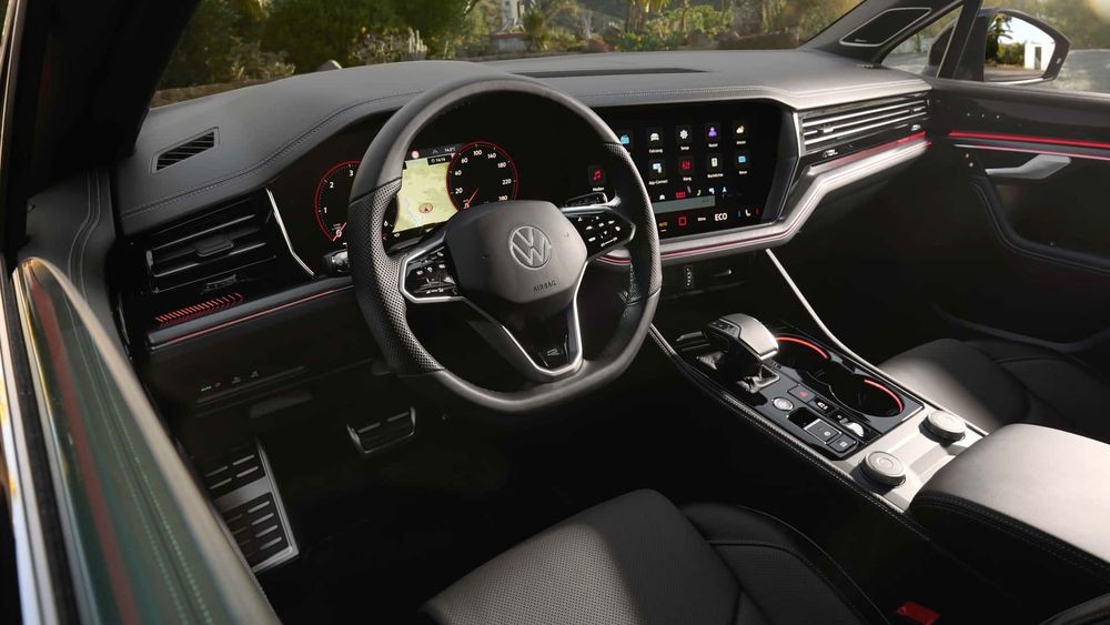 Cận cảnh Volkswagen Touareg 2024 vừa được ra mắt