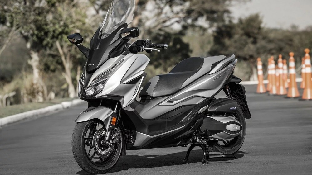 Honda Forza 350 sắp được bán chính hãng tại Việt Nam