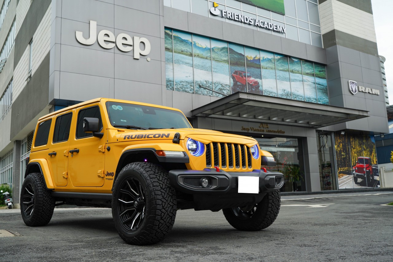 Điểm mặt dàn xe Jeep đồng hành cùng Rap Việt mùa 3 Điểm mặt dàn xe Jeep đồng hành cùng Rap Việt mùa 3