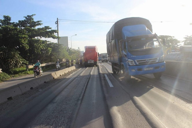 TP Hồ Chí Minh: Mặt đường Quốc lộ 1 lún nặng tp ho chi minh mat duong quoc lo 1 lun nang