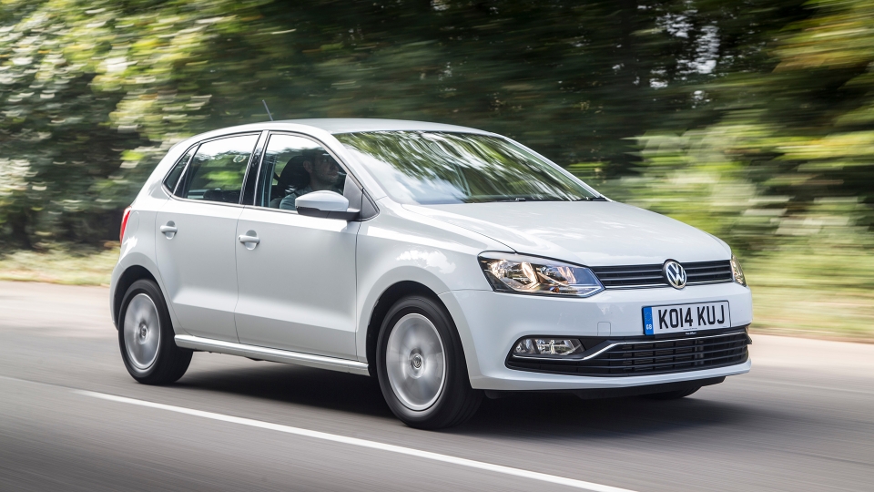 volkswagen viet nam giam gia xe hua hen tro lai thi truong trong nuoc