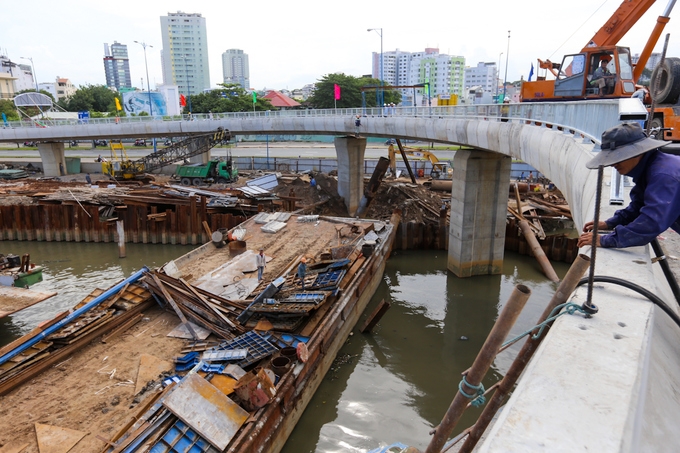 TP Hồ Chí Minh: Hai nhánh cầu vượt Nguyễn Văn Cừ - Võ Văn Kiệt được thông xe sớm tp ho chi minh hai nhanh cau vuot nguyen van cu vo van kiet duoc thong xe som