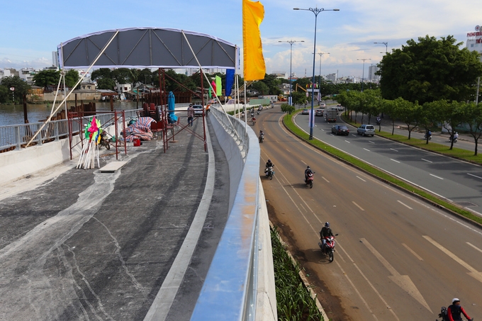 tp ho chi minh hai nhanh cau vuot nguyen van cu vo van kiet duoc thong xe som