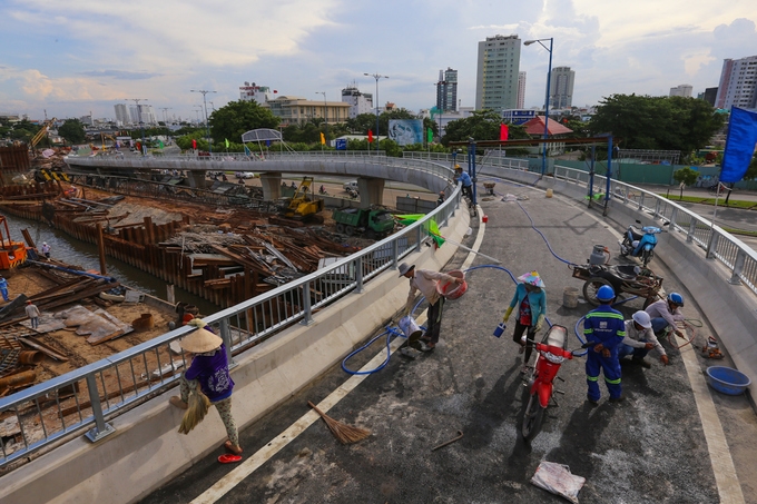 TP Hồ Chí Minh: Hai nhánh cầu vượt Nguyễn Văn Cừ - Võ Văn Kiệt được thông xe sớm tp ho chi minh hai nhanh cau vuot nguyen van cu vo van kiet duoc thong xe som