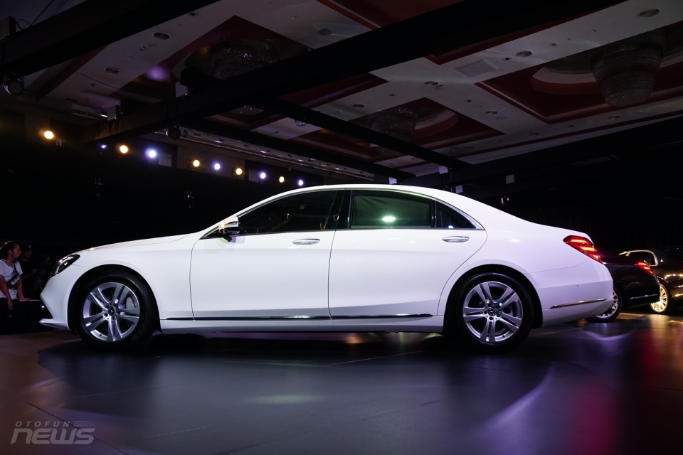 Mercedes-Benz S-Class 2018: Sang hơn, nhiều tiện nghi hơn mercedes benz s class 2018 sang hon nhieu tien nghi hon