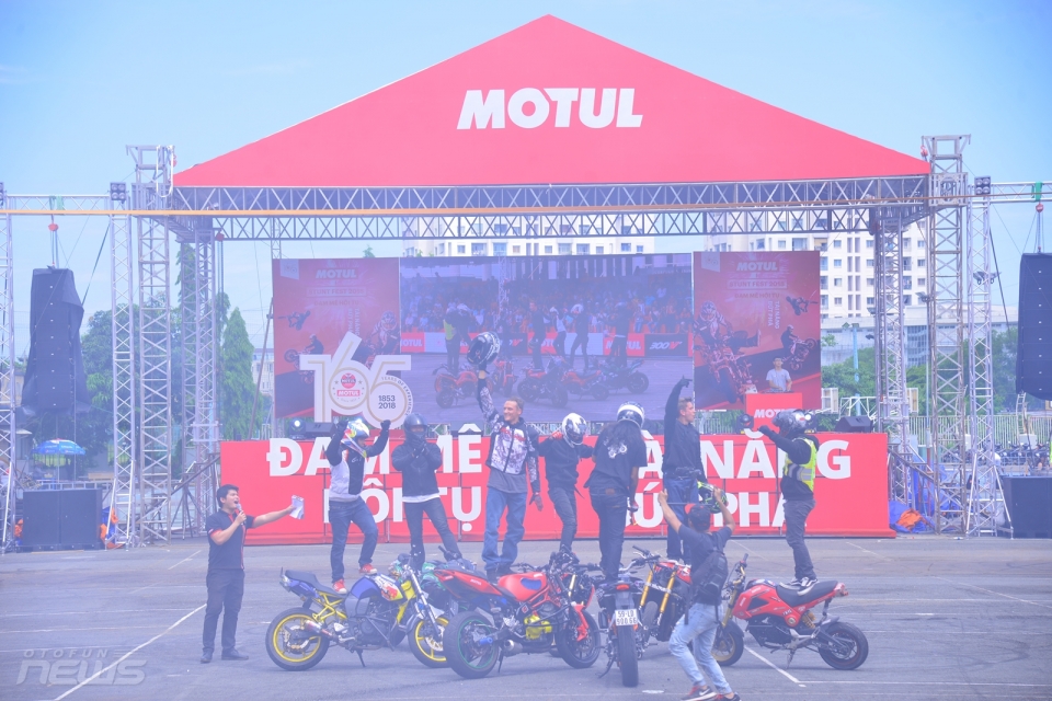 Sôi động ngày hội Motul Stunt Fest 2018 soi dong ngay hoi motul stunt fest 2018