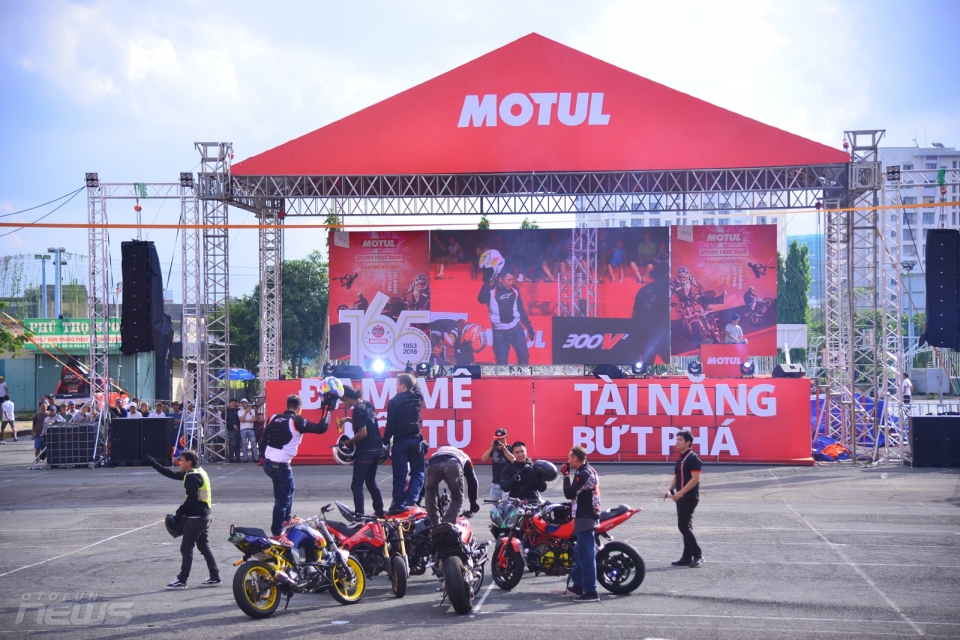 Sôi động ngày hội Motul Stunt Fest 2018 soi dong ngay hoi motul stunt fest 2018