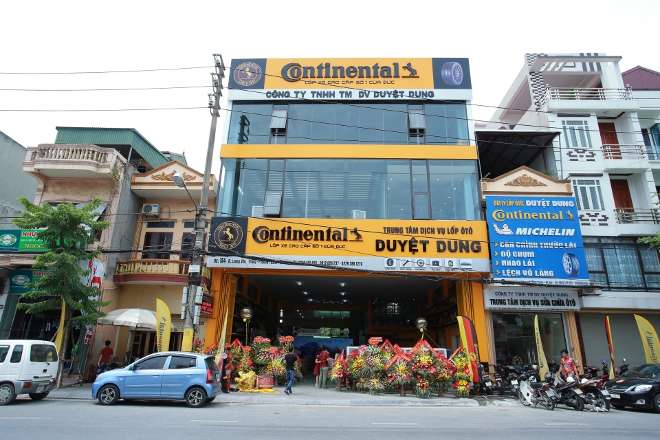 Khai trương trung tâm chăm sóc lốp Continental lớn nhất miền Bắc trung tam cham soc lop continental lon nhat mien bac di vao hoat dong