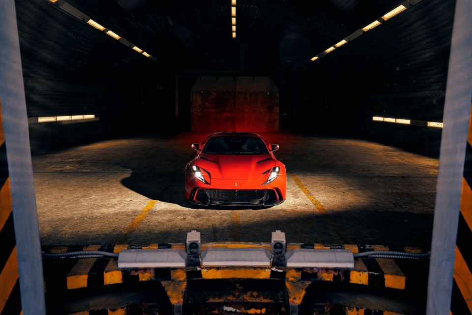 ferrari 812 superfast chat hon voi goi do novitec