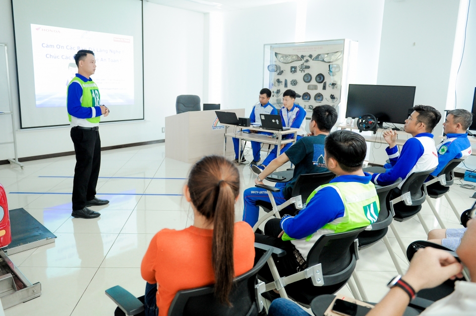 Honda tổ chức Hội thi ”Hướng dẫn viên Lái xe an toàn xuất sắc năm 2019” honda to chuc hoi thi huong dan vien lai xe an toan xuat sac nam 2019