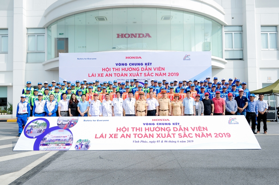 Honda tổ chức Hội thi ”Hướng dẫn viên Lái xe an toàn xuất sắc năm 2019” honda to chuc hoi thi huong dan vien lai xe an toan xuat sac nam 2019