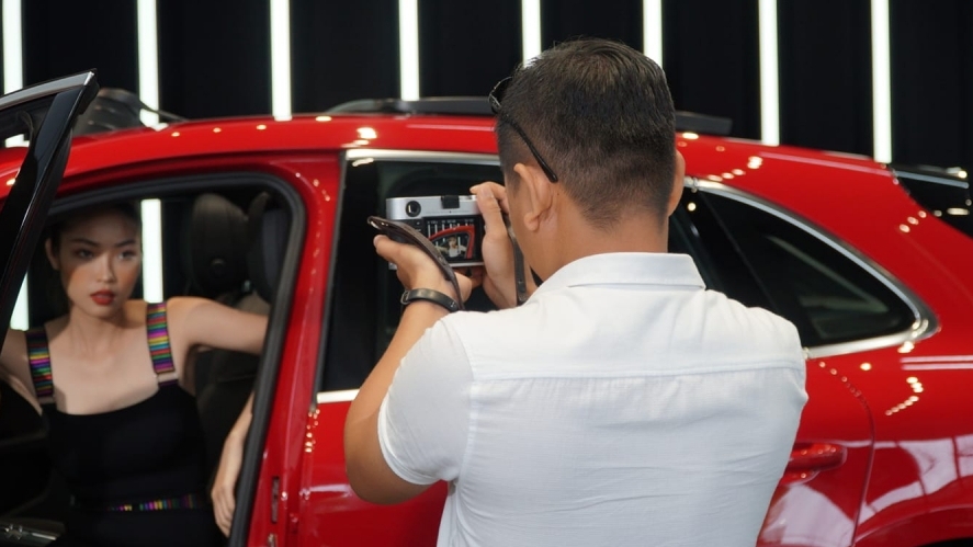Porsche giới thiệu Macan 2019 dưới góc nhìn nhiếp ảnh