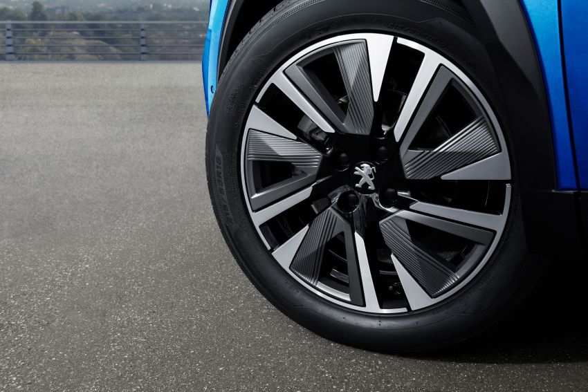 lo dien peugeot 2008 the he moi co tuy chon phien ban chay dien
