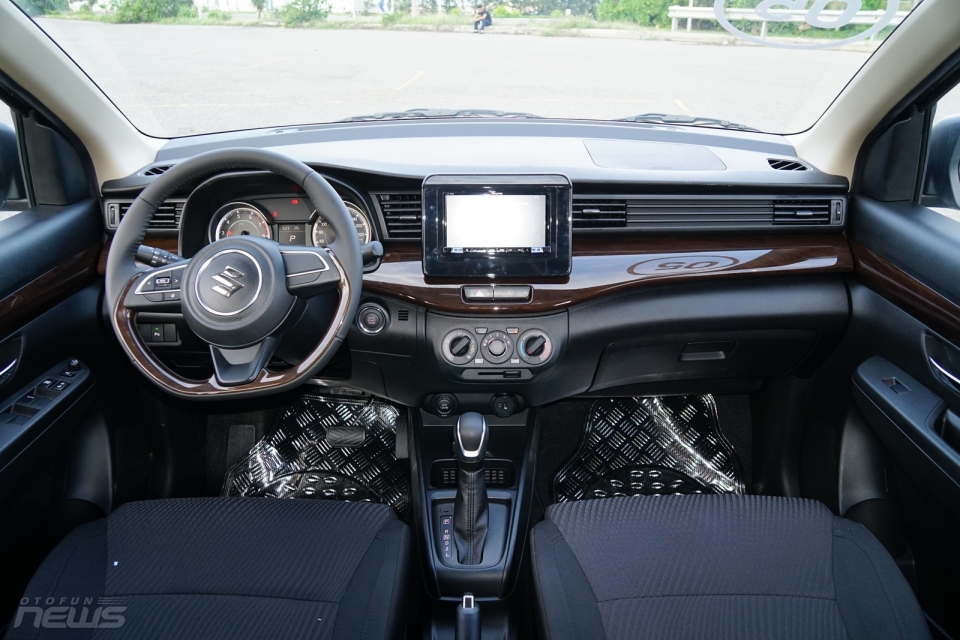Suzuki Ertiga 2019 chào sân Việt Nam với giá 499 triệu đồng suzuki ertiga 2019 chao san viet nam voi gia 499 trieu dong