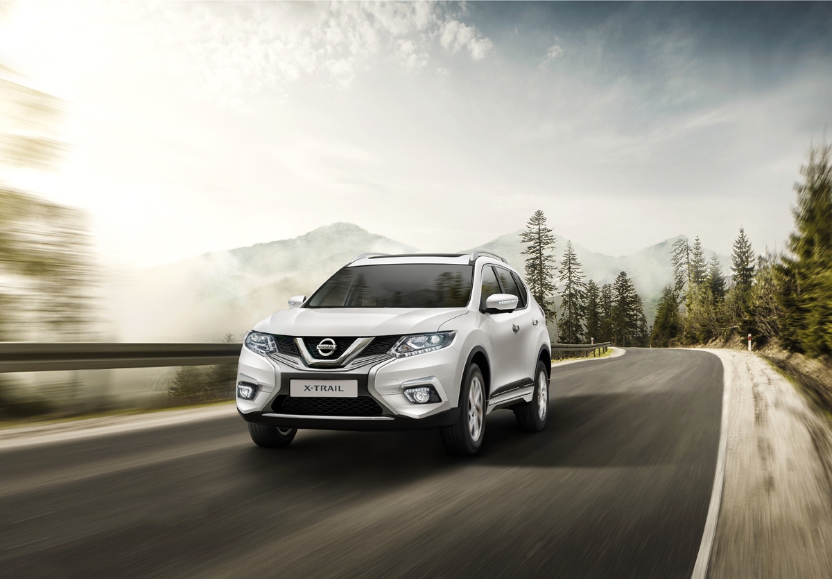 nissan tang tien mat va giam phi truoc ba cho khach mua xe trong thang 6