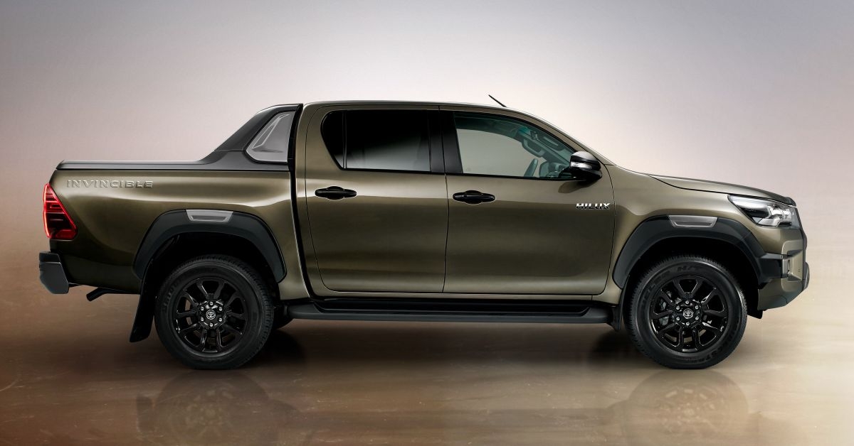 toyota hilux 2020 trinh lang voi nhieu trang bi moi