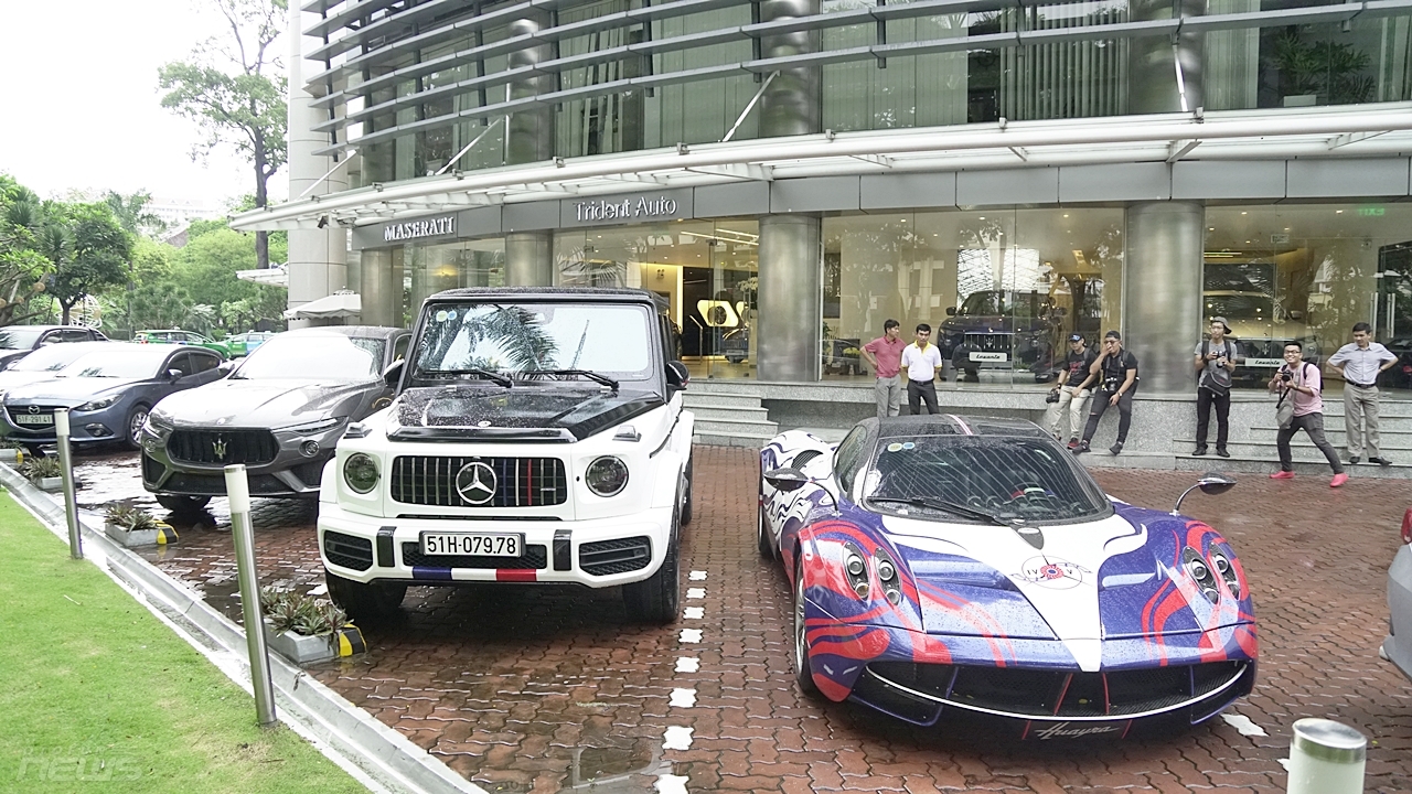Minh Nhựa lái 'thần gió' Pagani Huayra đội mưa đi mua SUV mới minh nhua lai than gio pagani huayra doi mua di mua suv moi