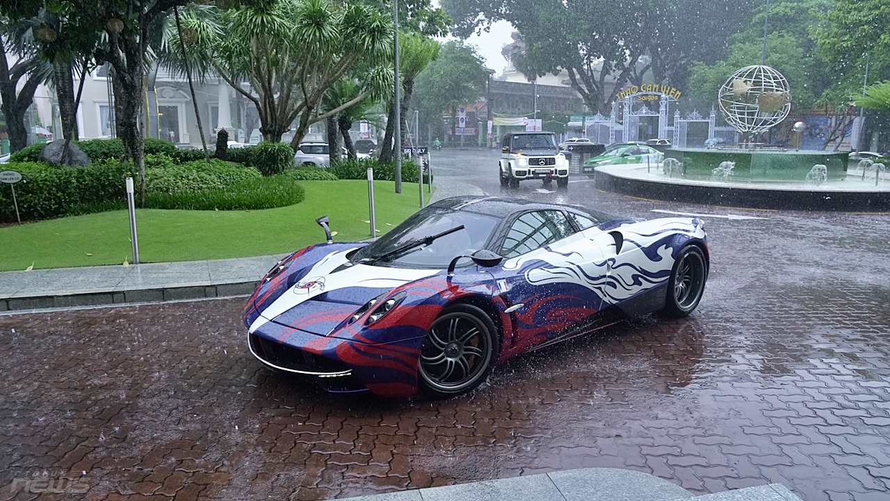 Minh Nhựa lái 'thần gió' Pagani Huayra đội mưa đi mua SUV mới minh nhua lai than gio pagani huayra doi mua di mua suv moi