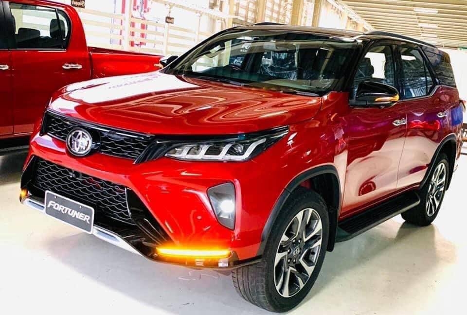 Ảnh thực tế Toyota Fortuner Legender vừa được ra mắt anh thuc te toyota fortuner legender vua duoc ra mat